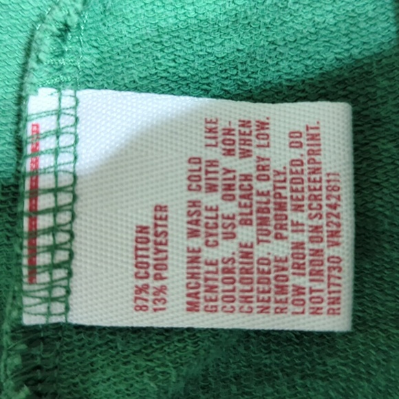 💚 Short Sleeve Green "LOVE" Hoodie - Picture 6 of 8